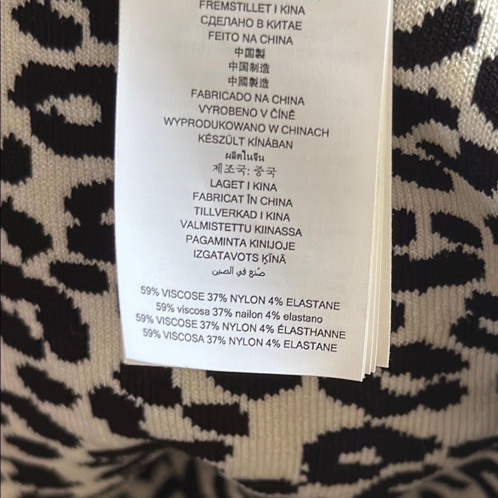 B6 MICHAEL Michael Kors Women’s XS Monochrome Patterned Midi Peplum Dress - Picture 7 of 7
